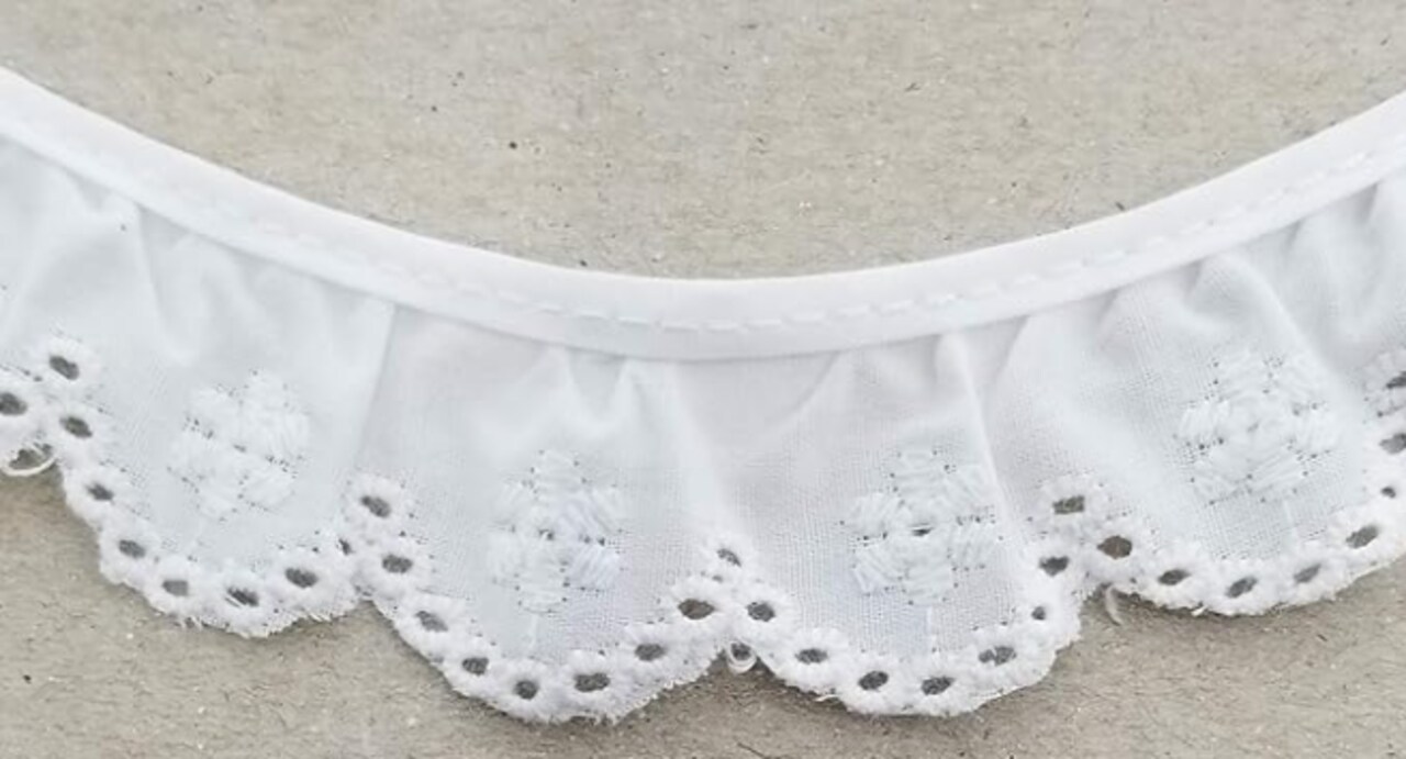 1-1/8" Ruffled Gathered Embroidery Eyelet Trimming - 8 Continuous Yards! (White)